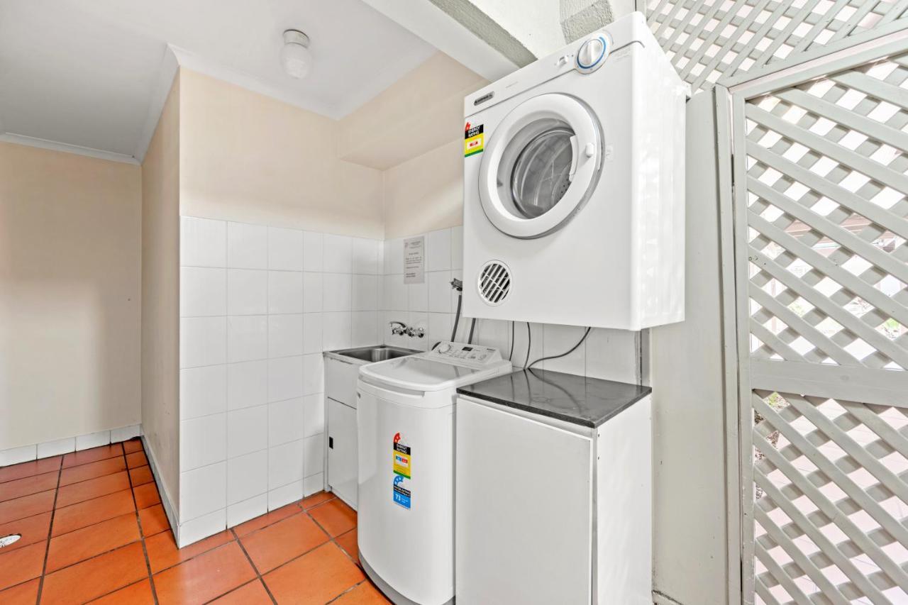 Koala Court Aparthotel 4*