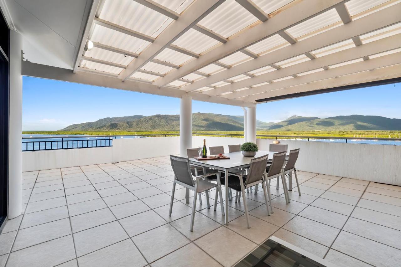 Luxury Oceanview Penthouse Apartment