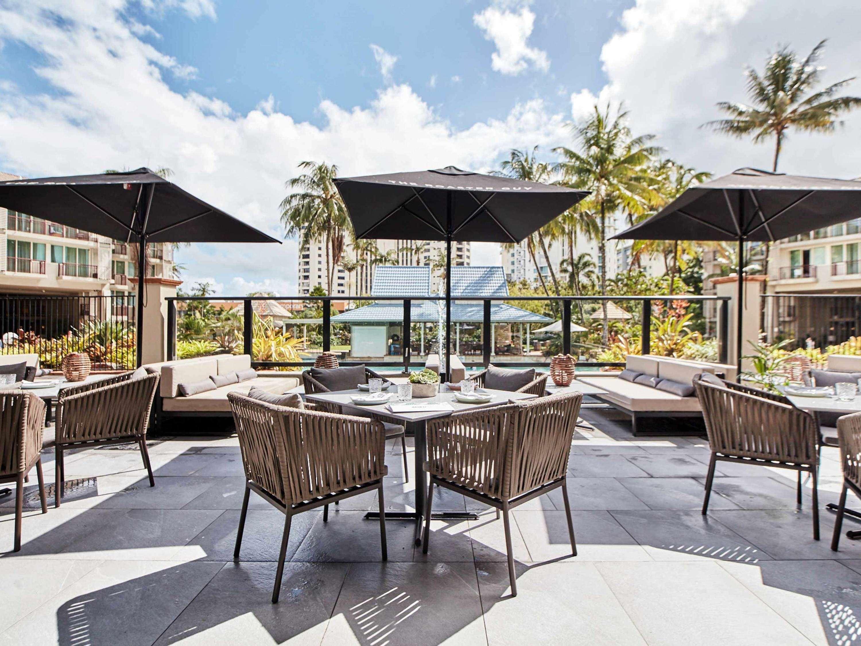 Novotel Oasis 4*