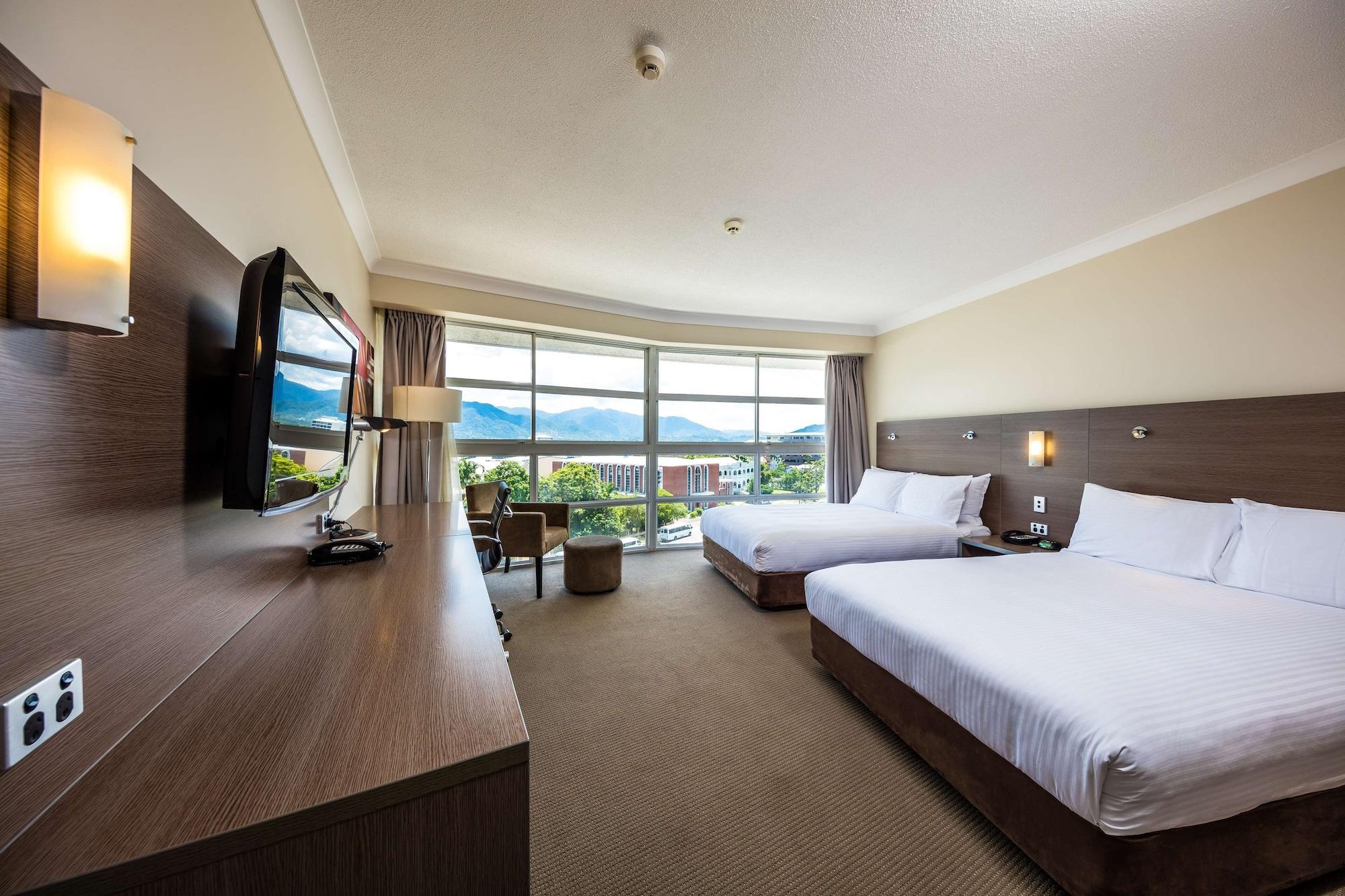 Hotel Doubletree By Hilton Cairns