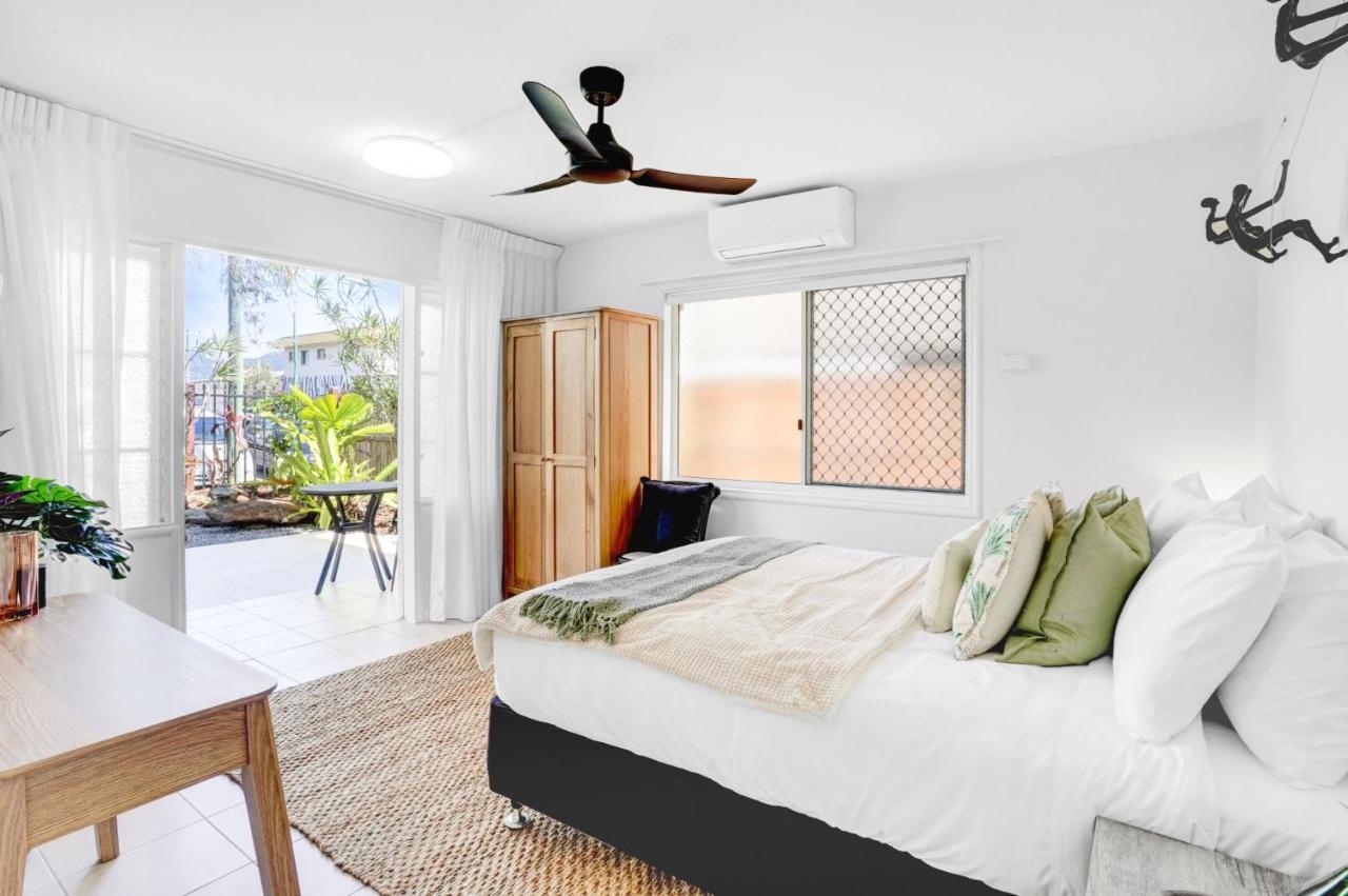 Apartment Tropical Terraces Cairns