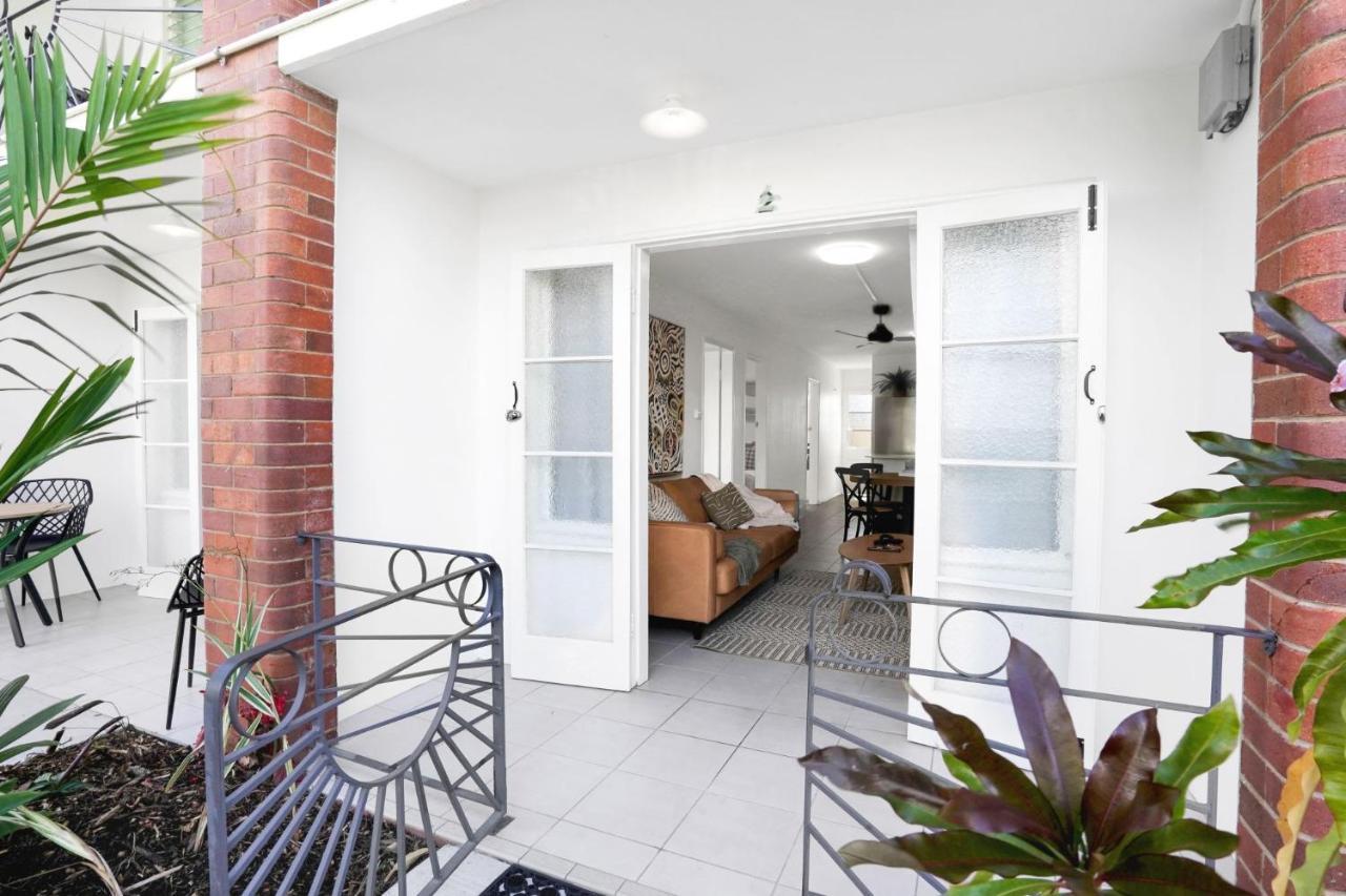 Apartment Tropical Terraces Cairns
