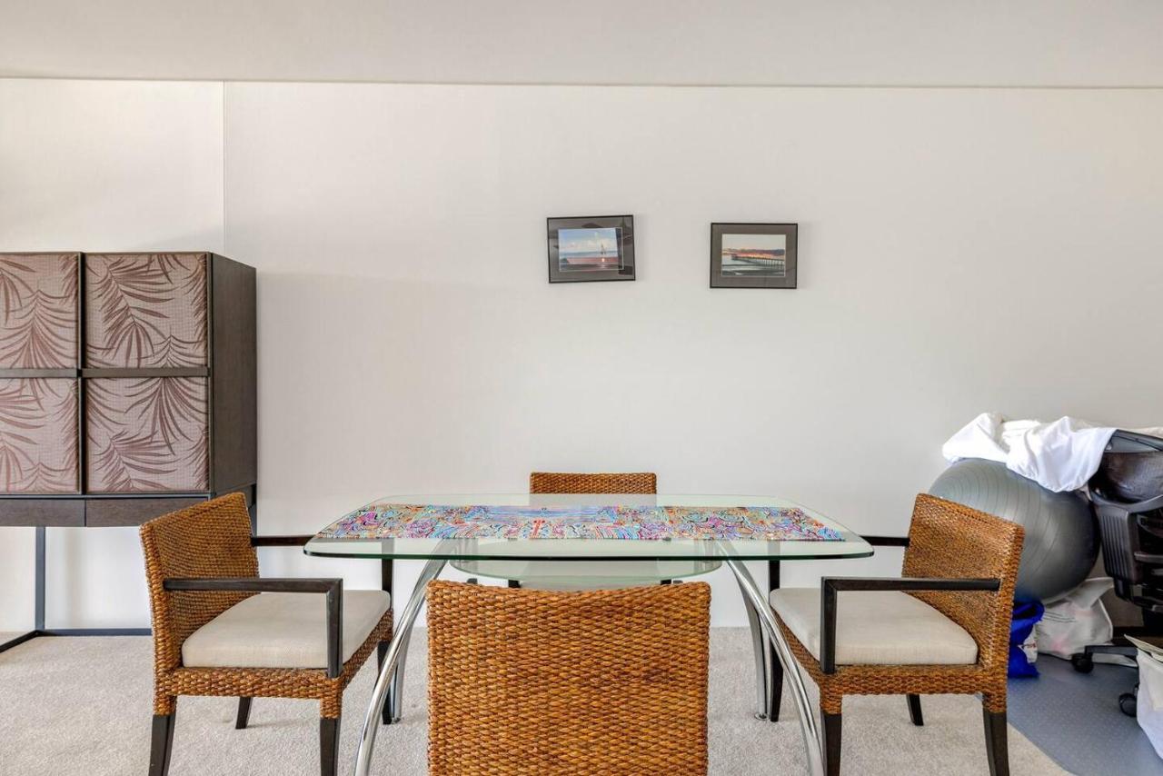Apartment Coastal Charmer - Your Waterfront Sanctuary *