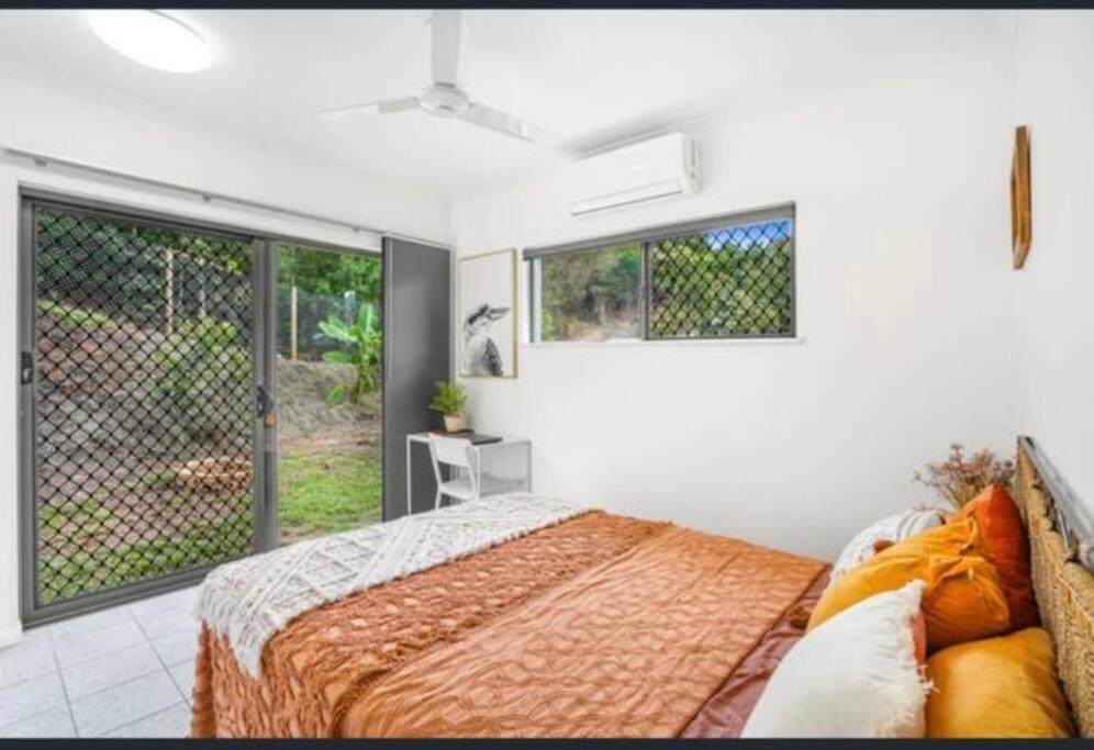 Tranquil Paradise - Whole - With Views! King And Queen Beds * Cairns