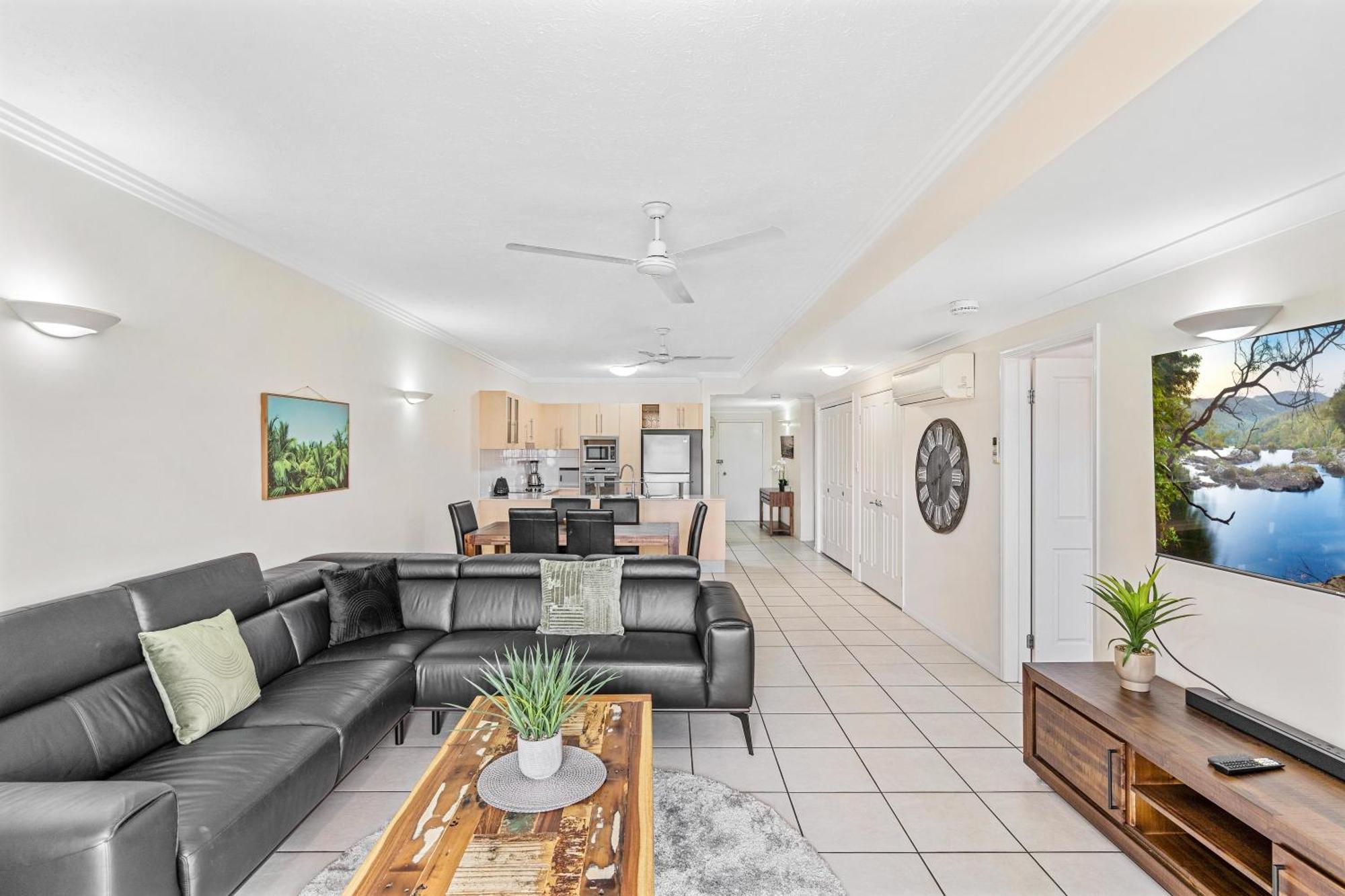 Cairns City Apartments 4*