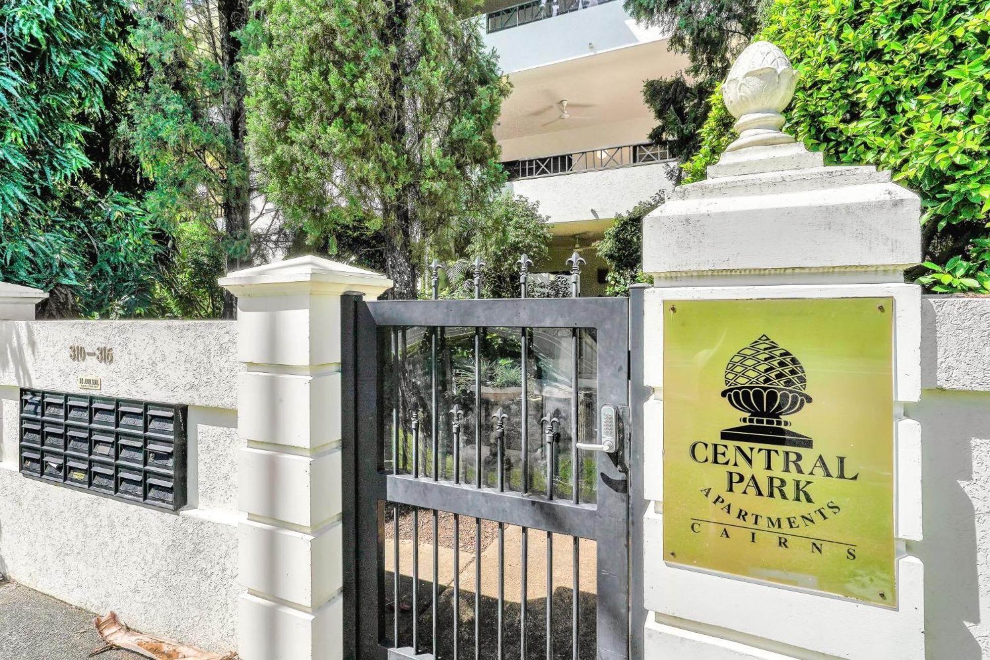 Park Apartment