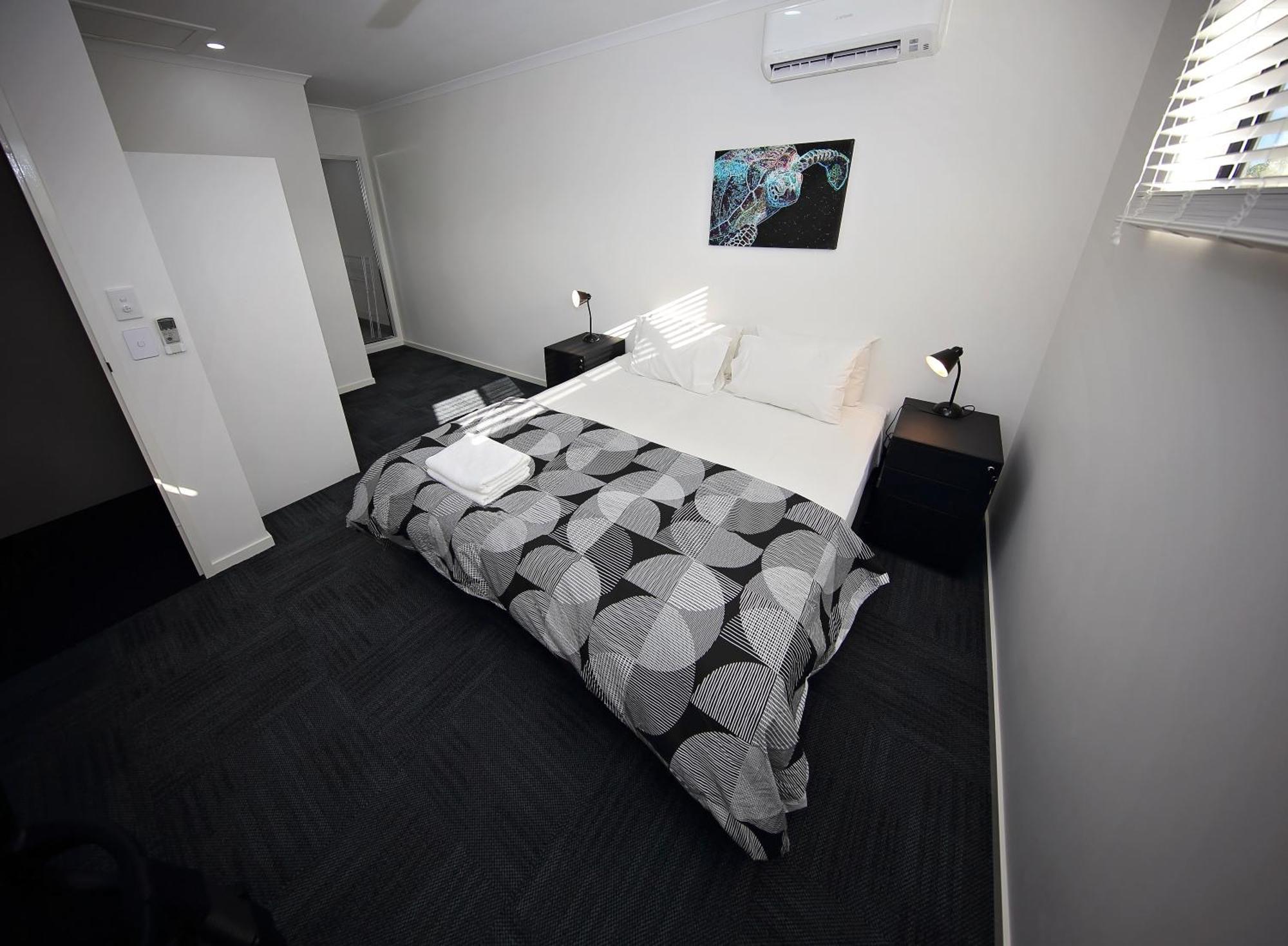 Hostel Mihaven Shared Living - Martyn St Cairns
