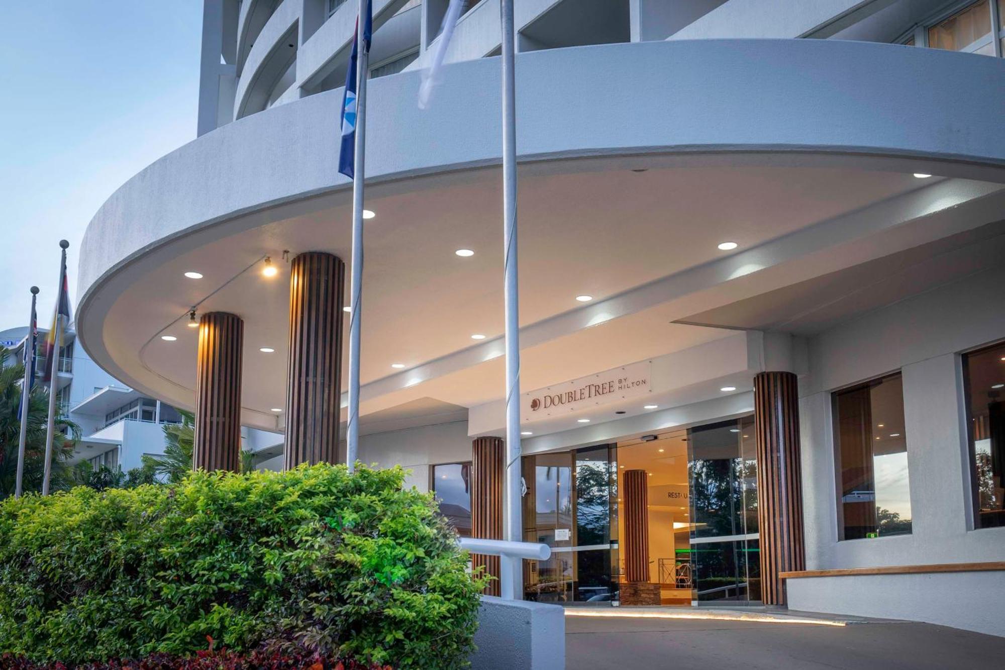 Doubletree By Hilton Cairns