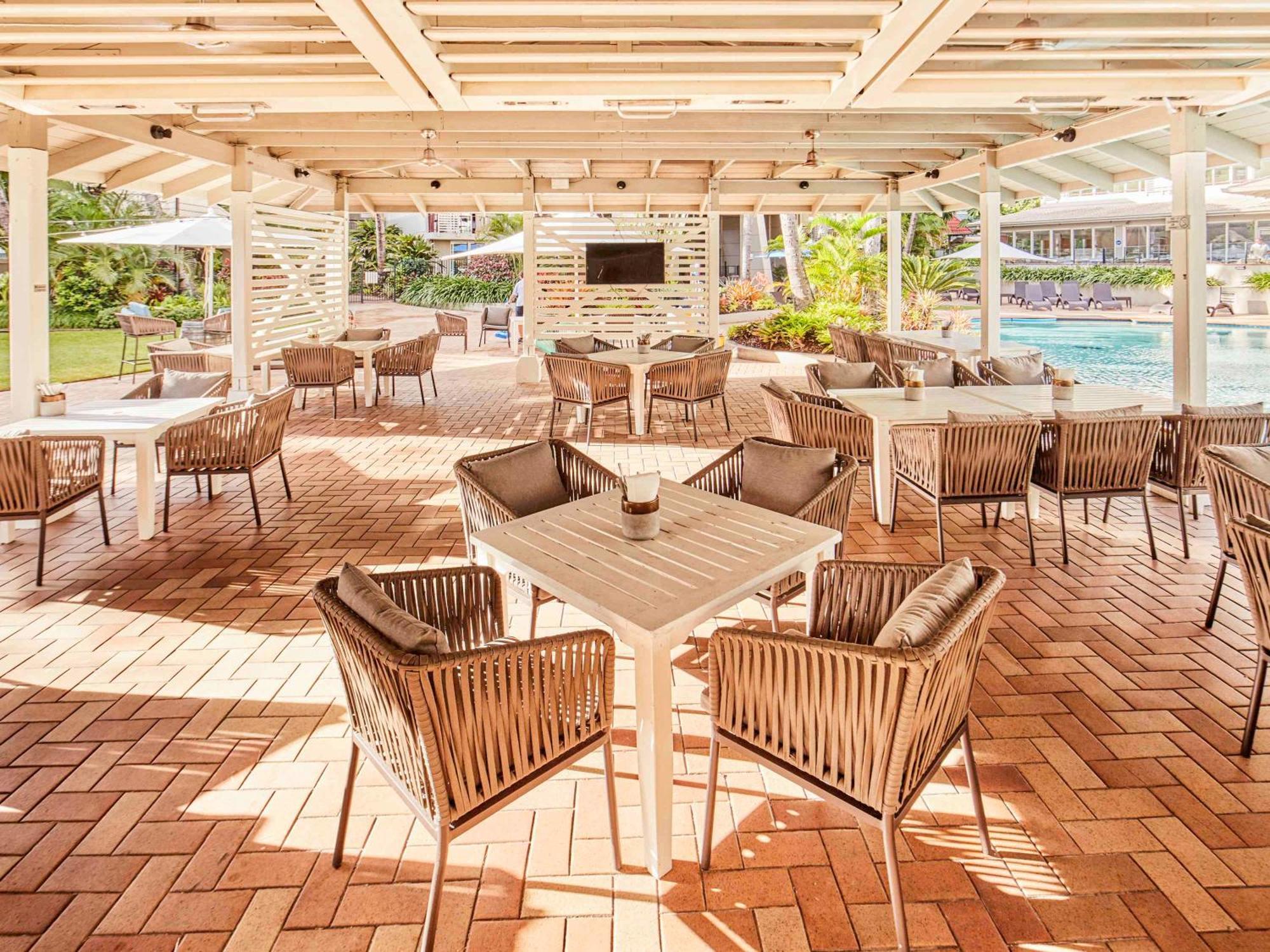 Novotel Oasis 4*