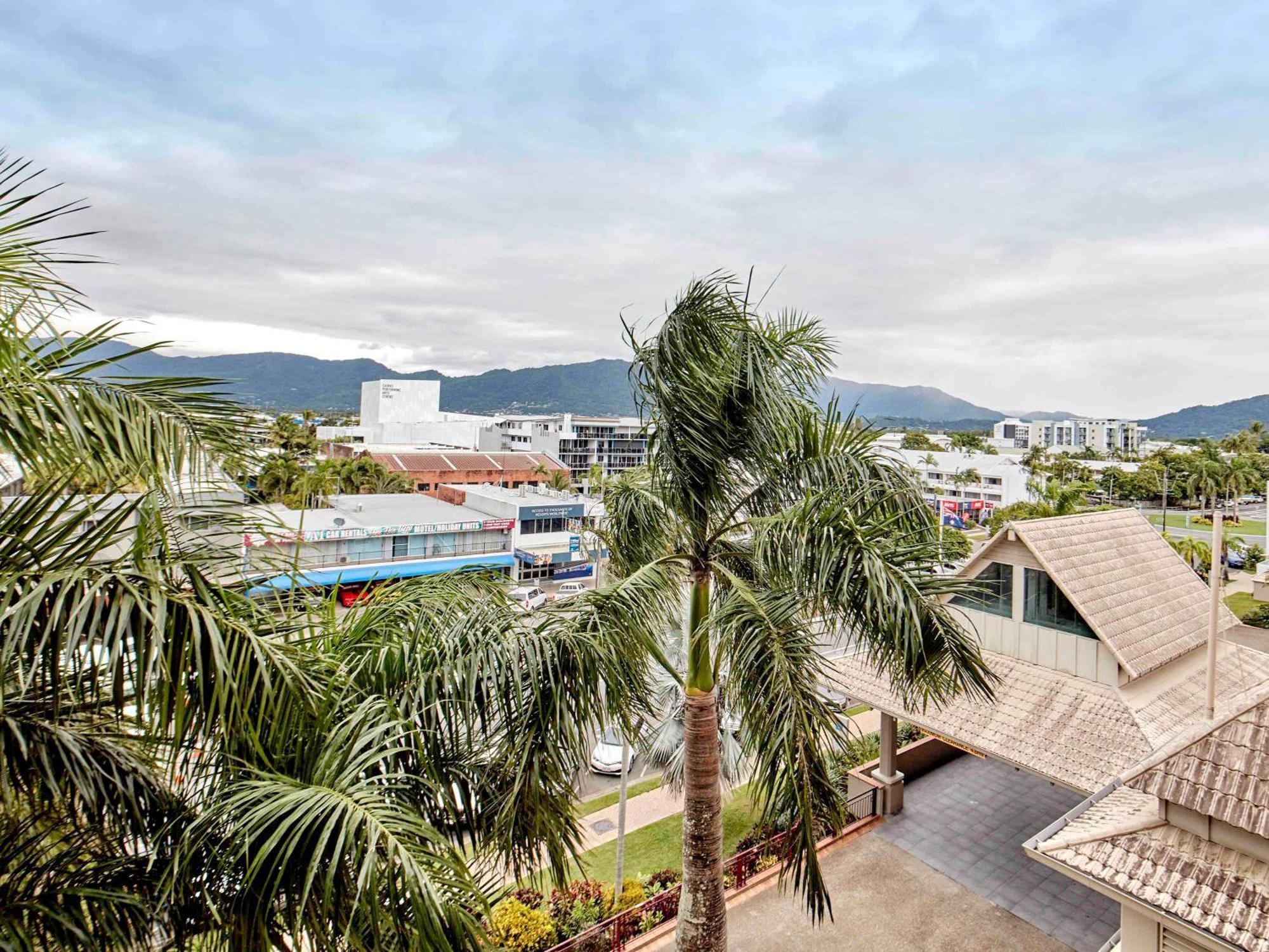 Novotel Oasis Hotel