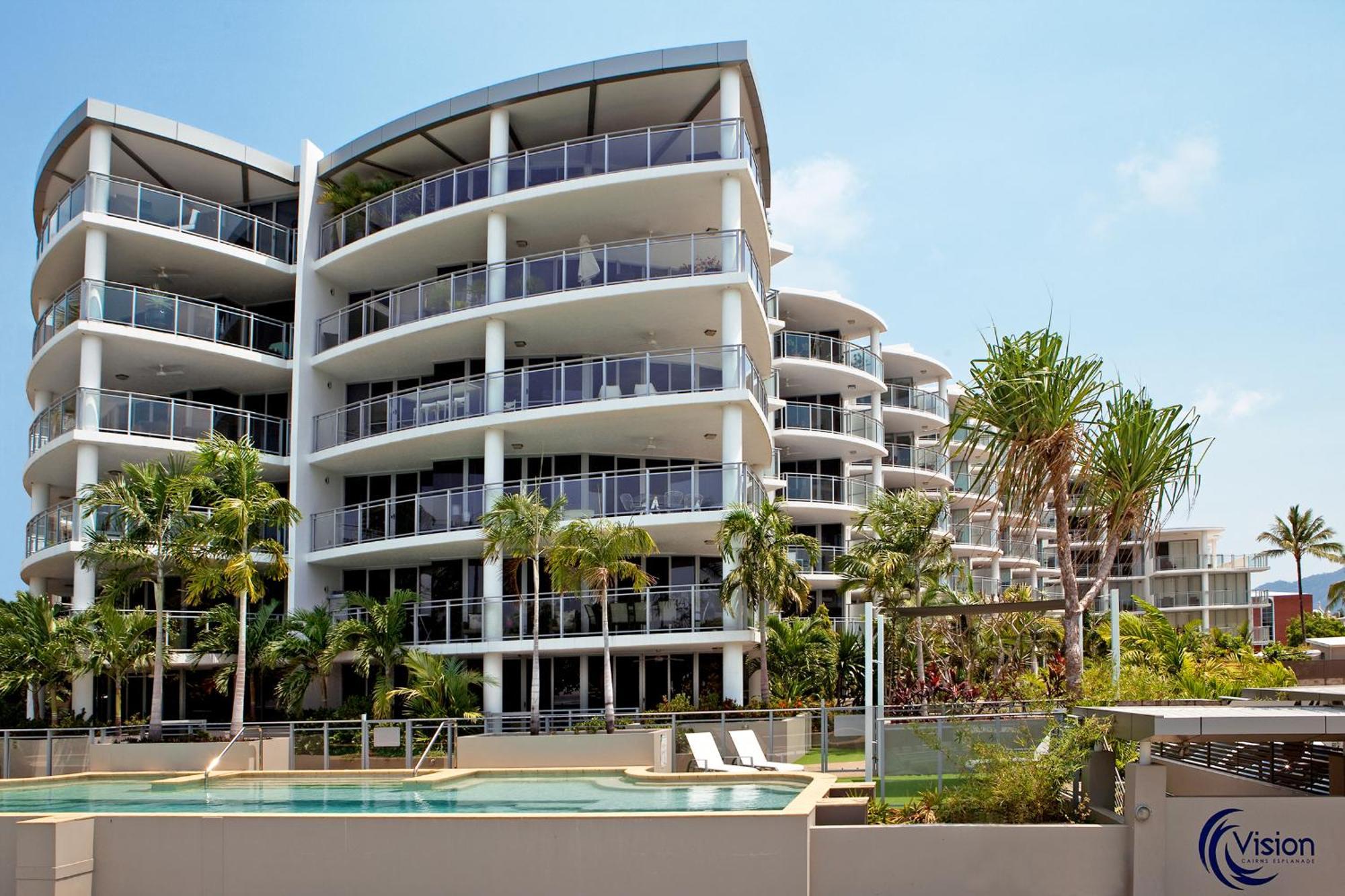 Vision 5* Cairns