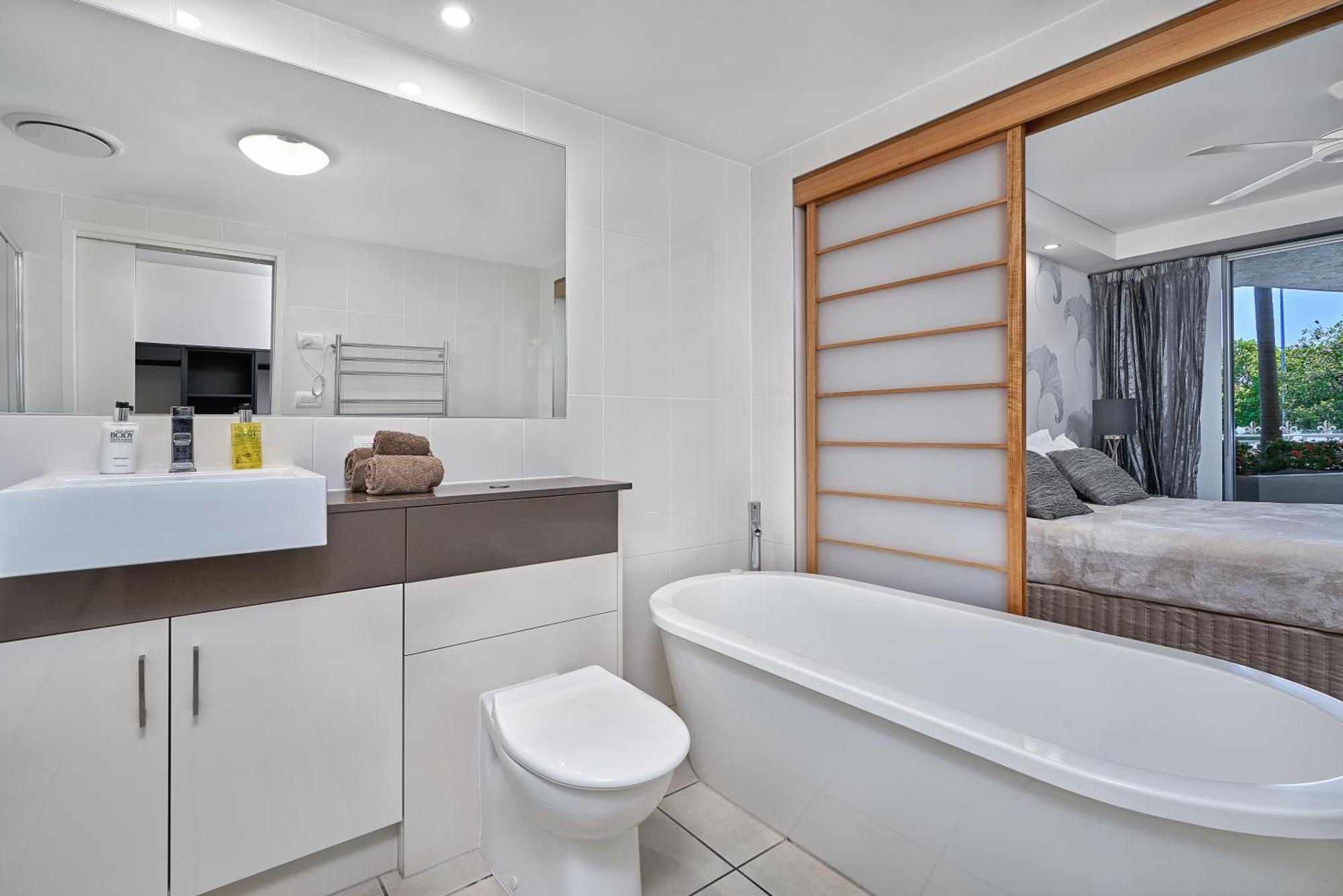 Vision Aparthotel
