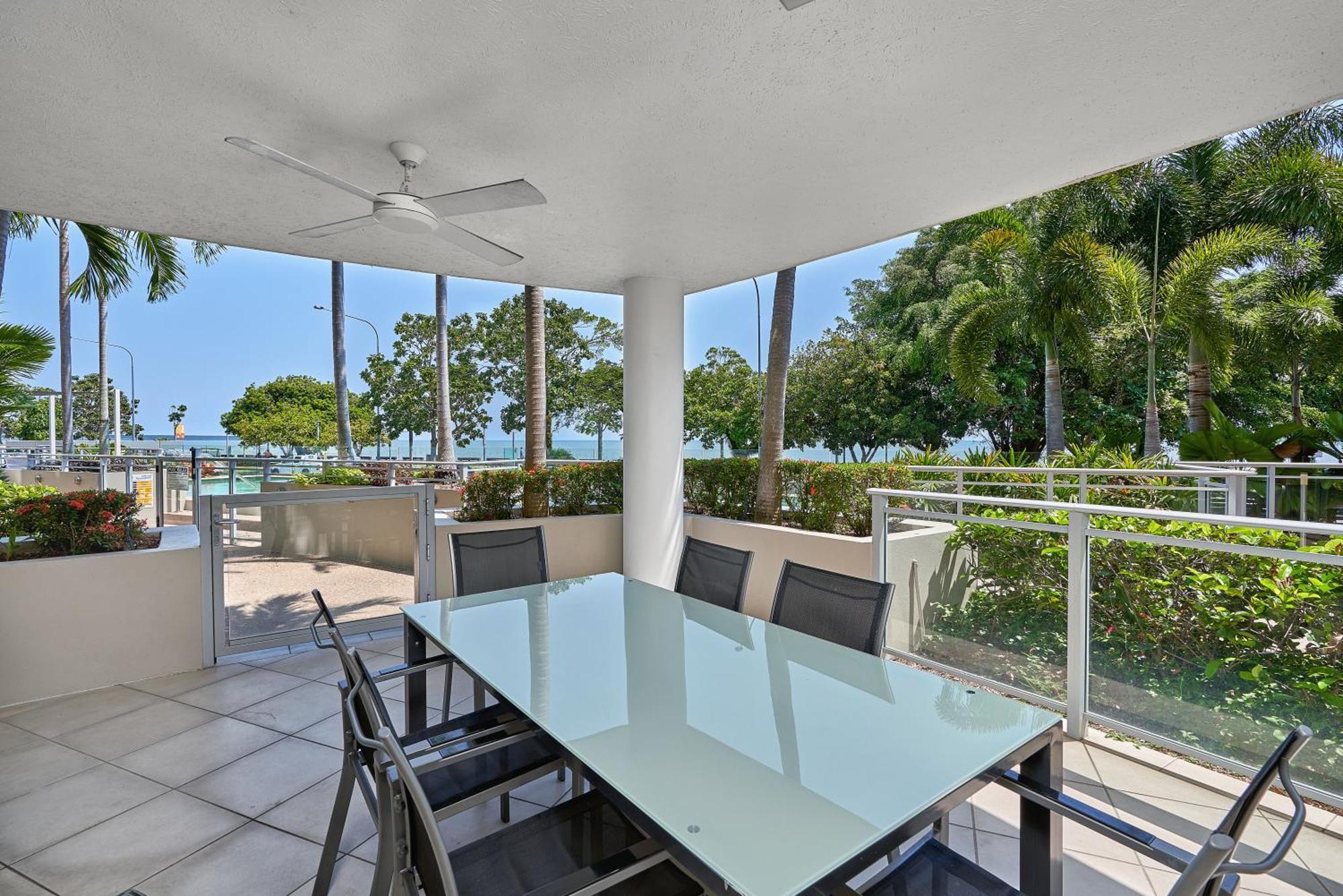 Aparthotel Vision 5*