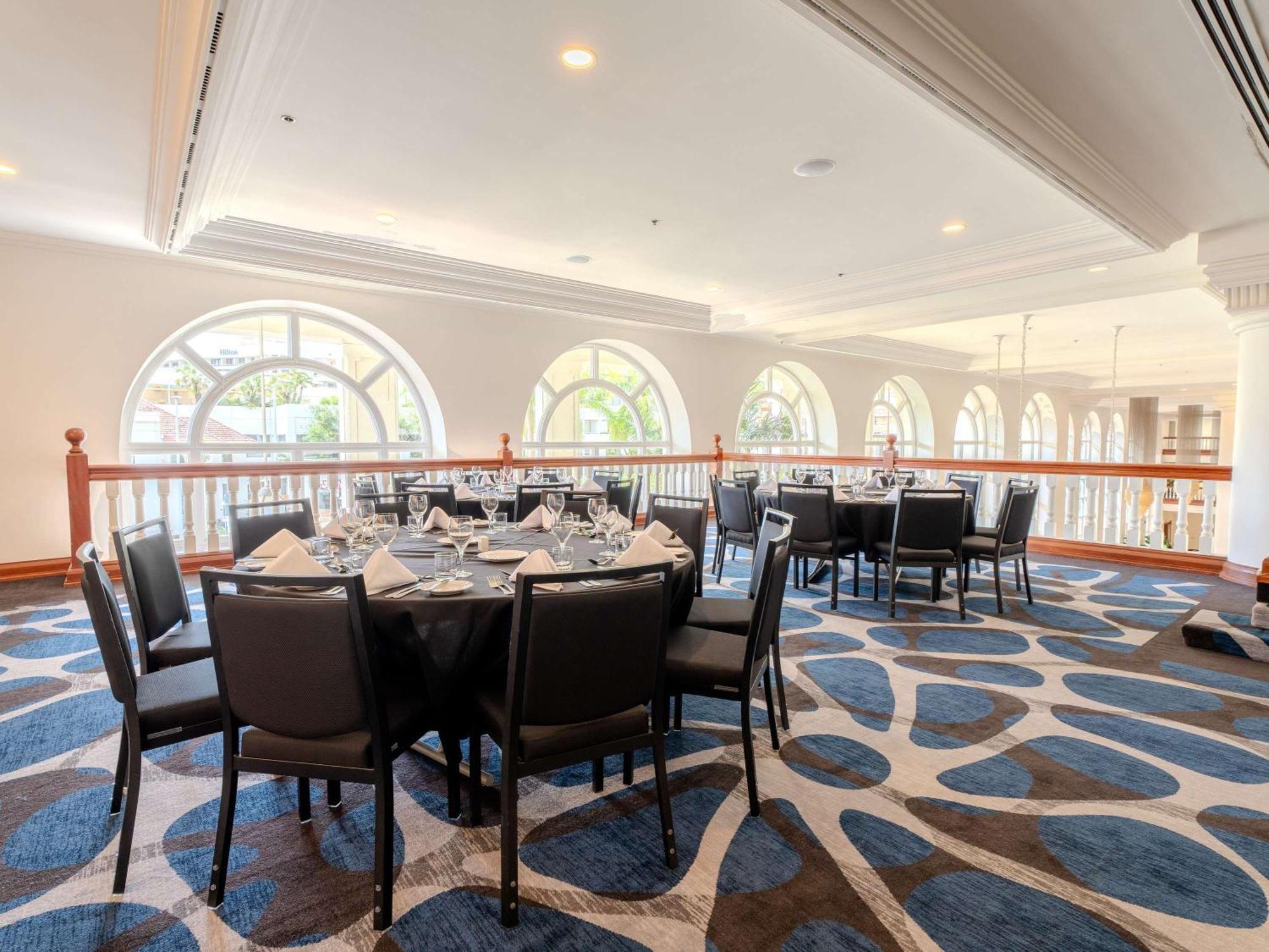 Pullman International Hotel 5*