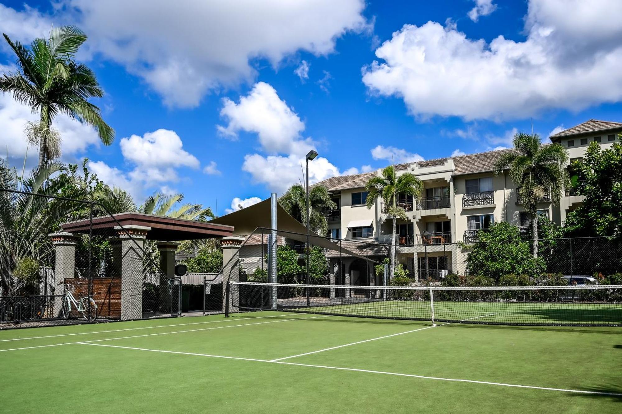 Apartment Tropical Gardens - 9 Pools Free Parking Cairns