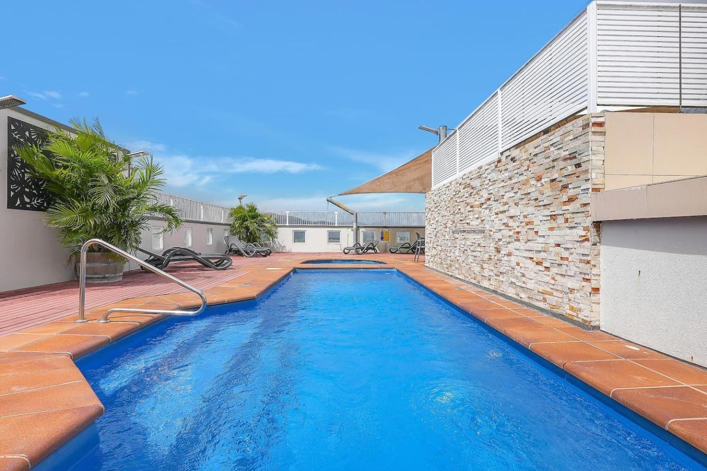 Apartment 'aqua Vista' Chic Seaside Vibes With Rooftop Pool