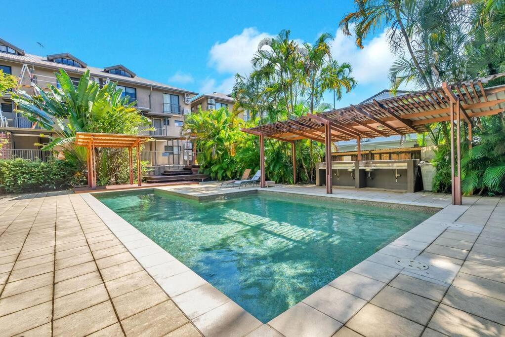 Apartment The Loft - Trendy Coastal Charm With Pool