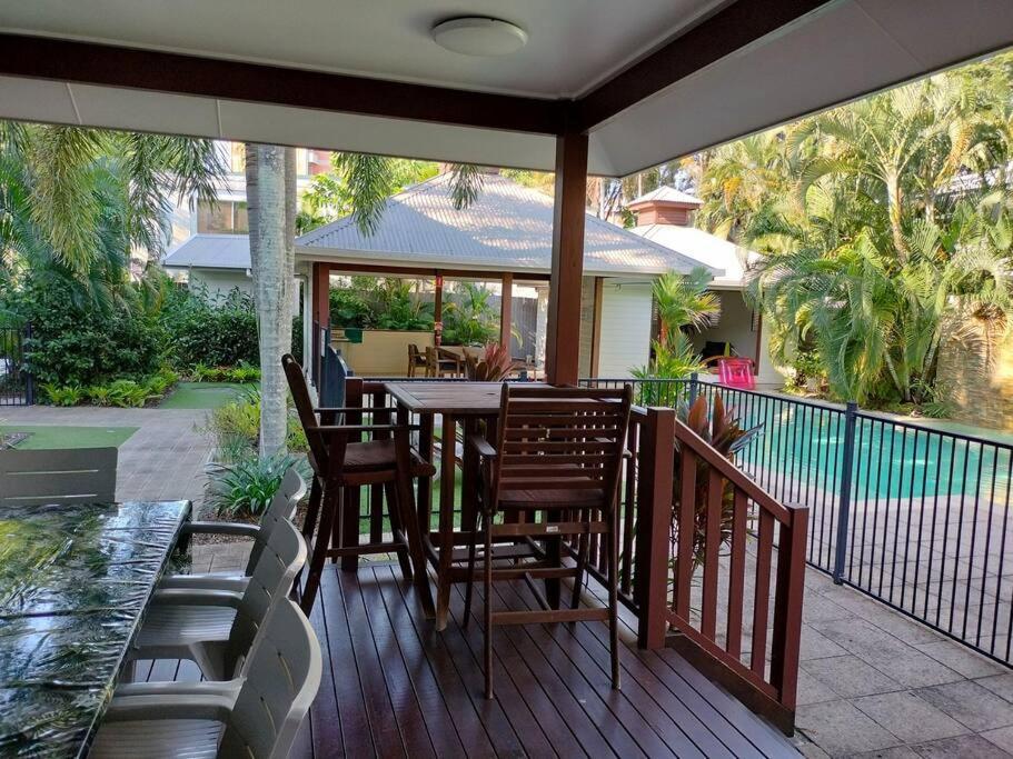 Studio Close To Airport, City & Esplanade Apartment *