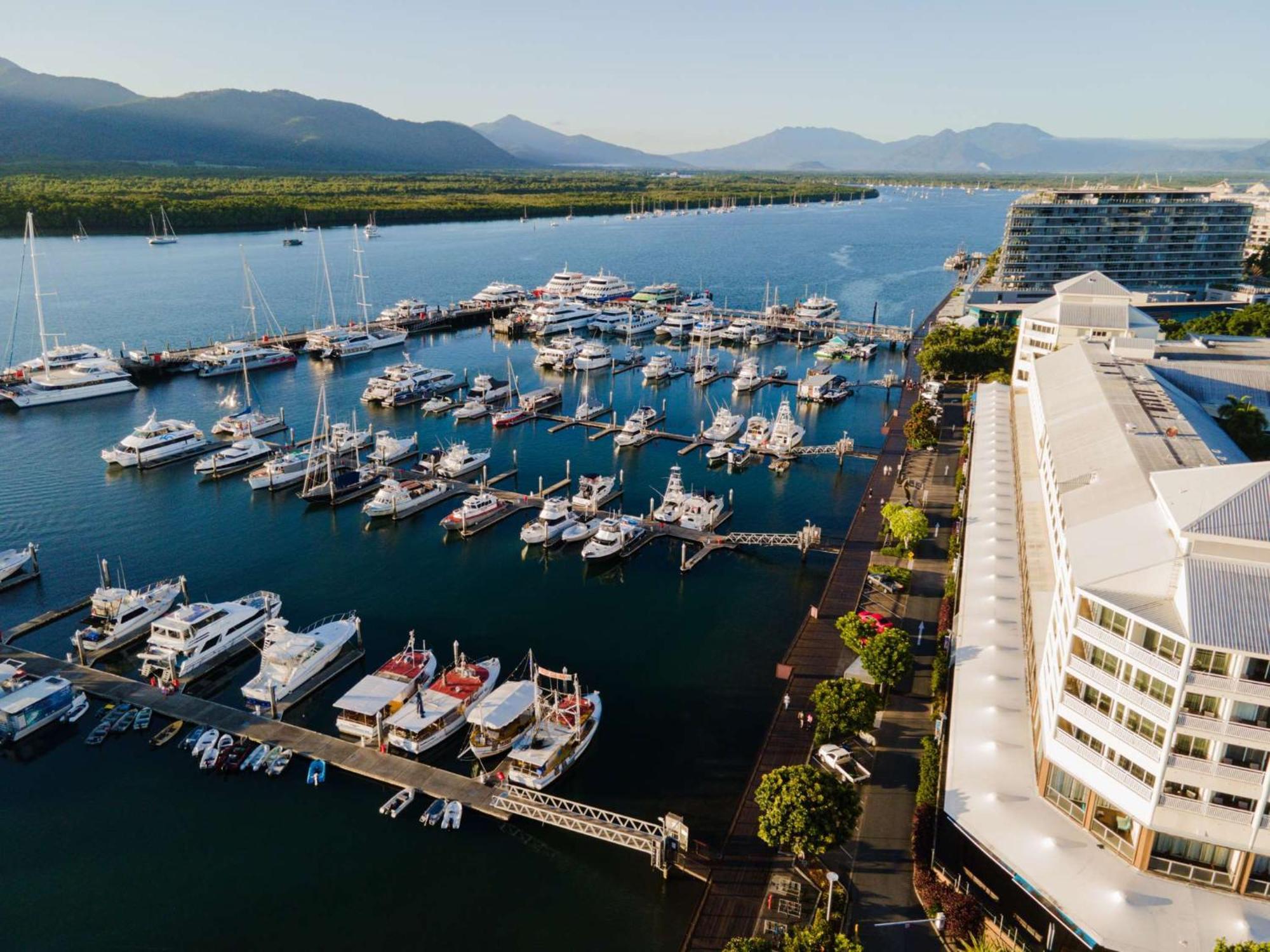 Hotel Shangri-la The Marina, Cairns