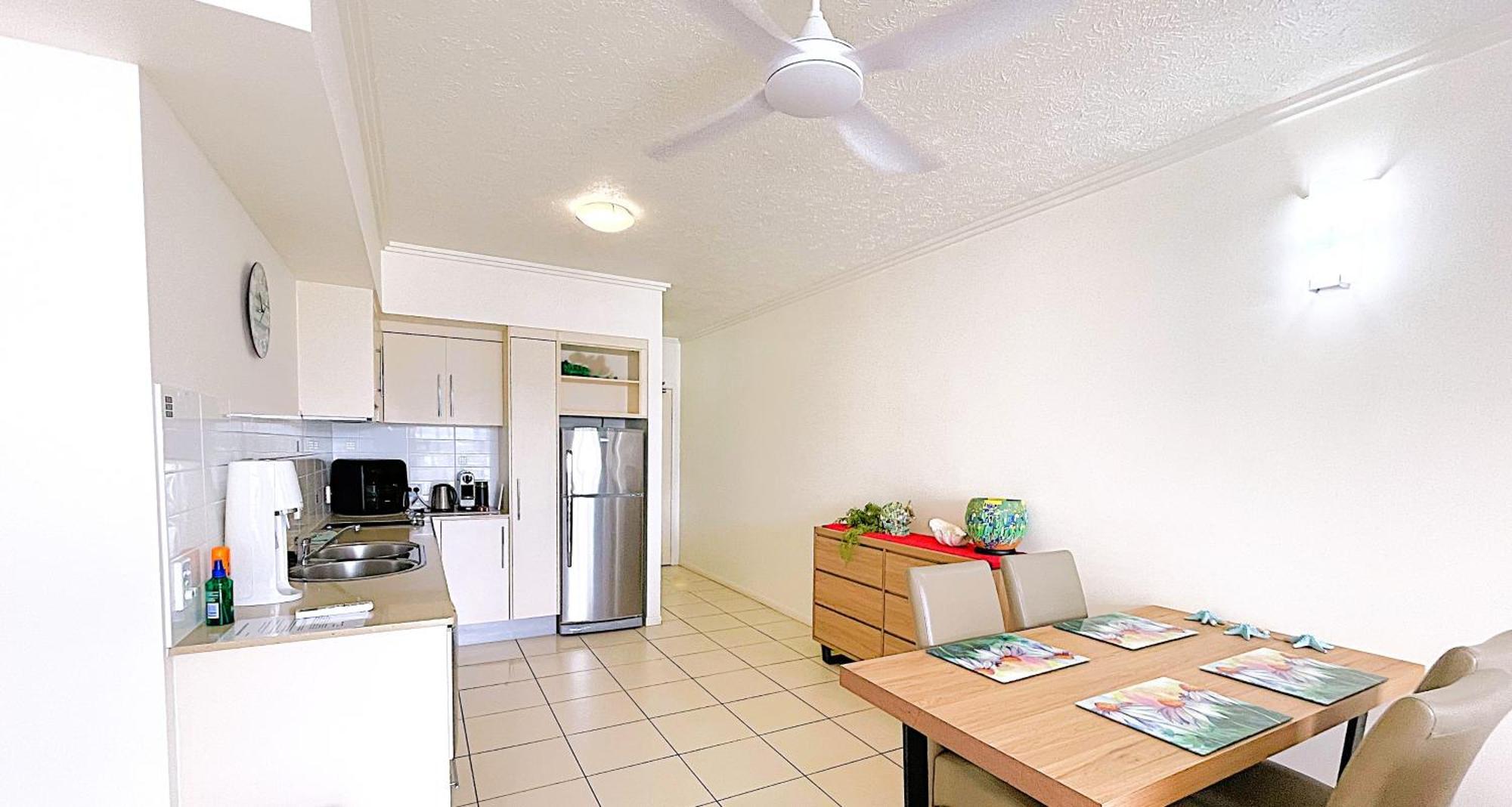 Hotel Quays Cairns