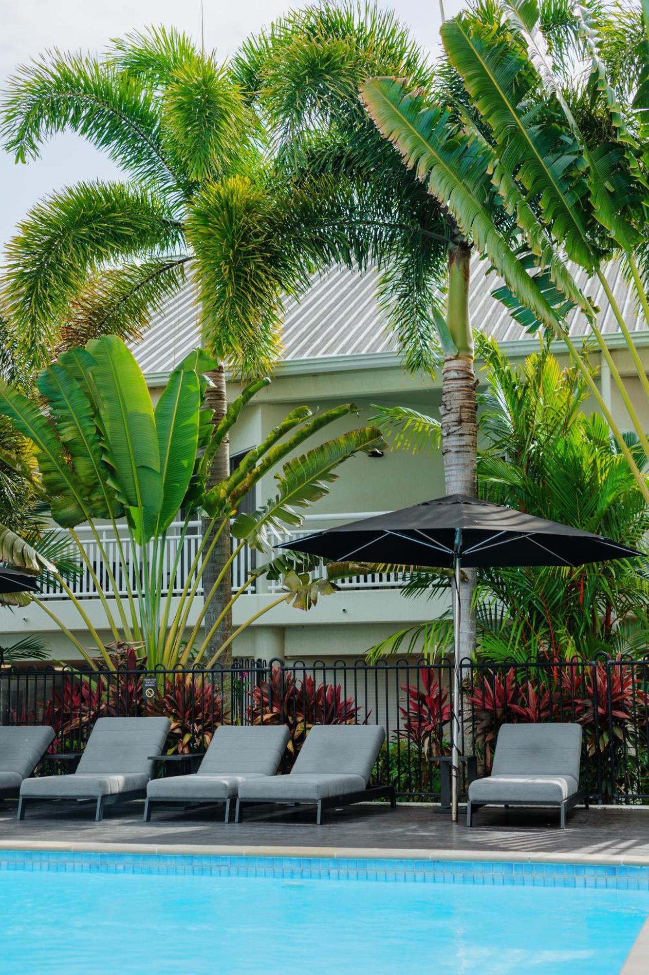 Hotel Shangri-la The Marina, 5*