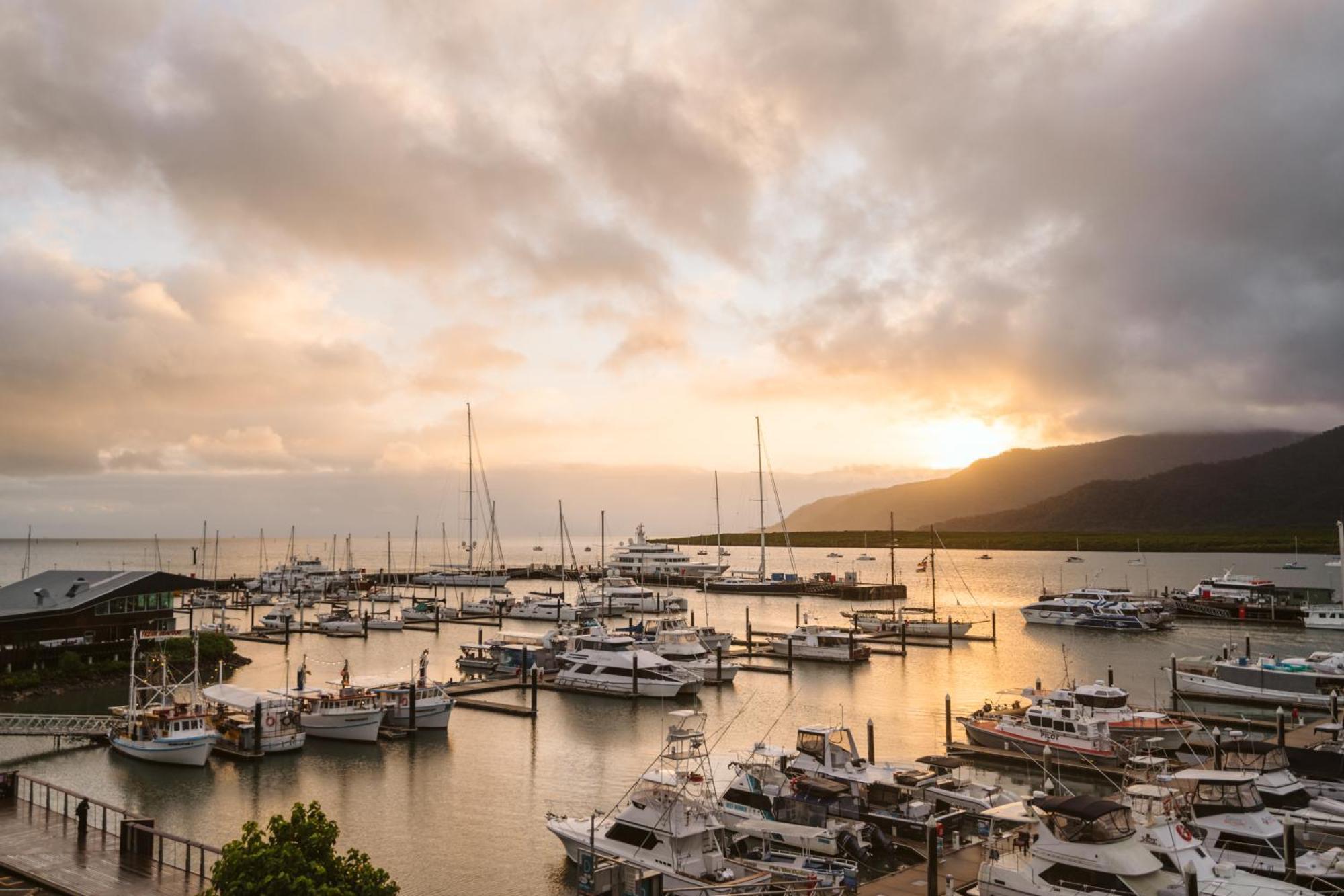 Shangri-la The Marina, 5* Cairns