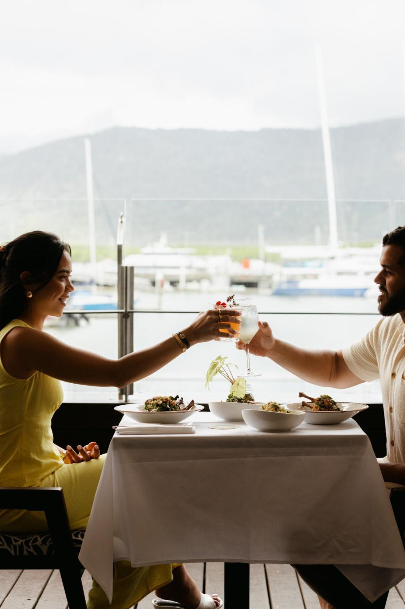 Shangri-la The Marina, 5*