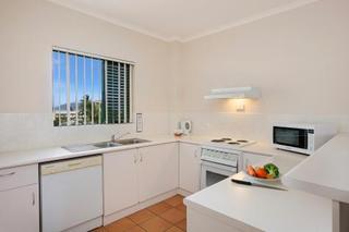 Tropic Towers 4*