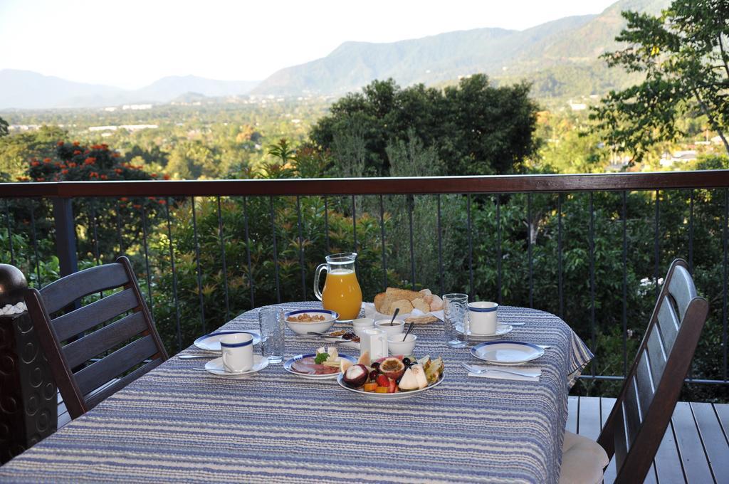 Bed & Breakfast Kookas Bed & Breakfast Cairns