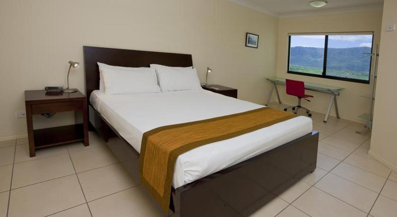 Hotel Piermonde Cairns