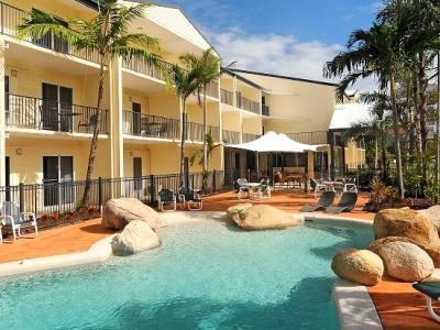 Queenslander & Cairns