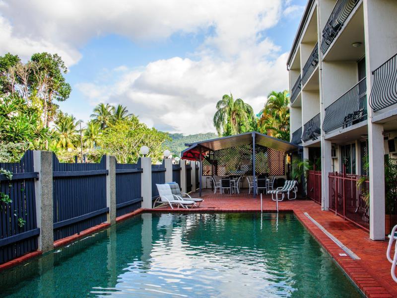 Cairns Holiday Lodge Khách sạn hẻo lánh Cairns