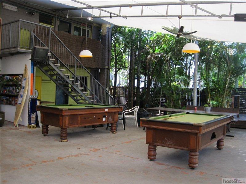 Hotel Work And Play Backpackers Cairns