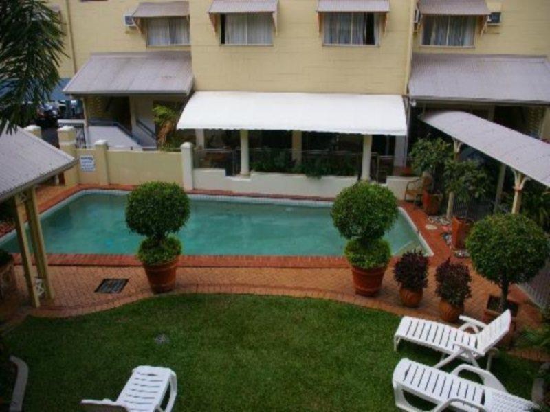 Motel Queens Court Cairns
