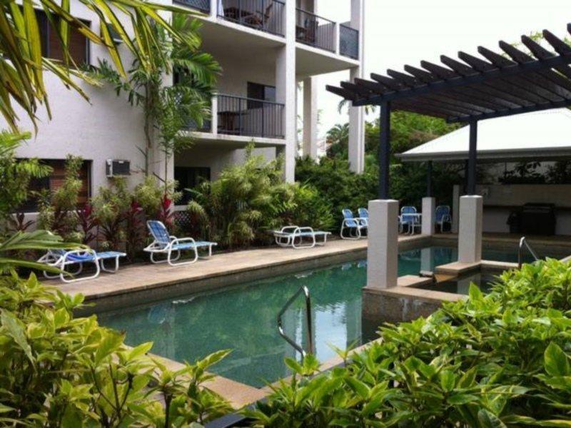 Aparthotel Cairns City Apartments 4*