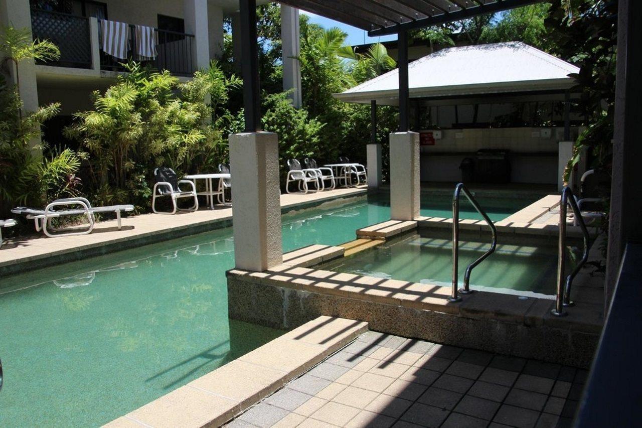 Getaway On Grafton Cairns