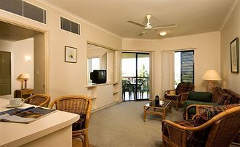 Tropic Towers 4* Cairns