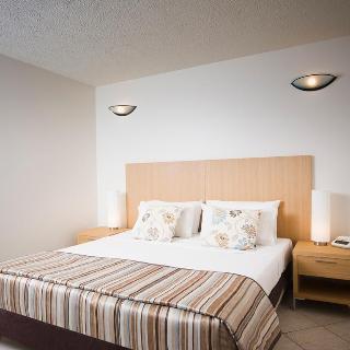 Breakfree Royal Harbour Aparthotel 4*