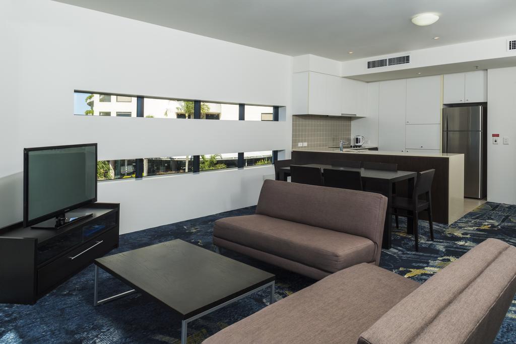 The Sebel Harbour Lights Aparthotel 4*