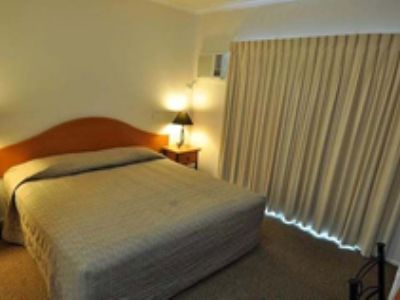 Heritage 4*