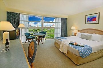 Holiday Inn