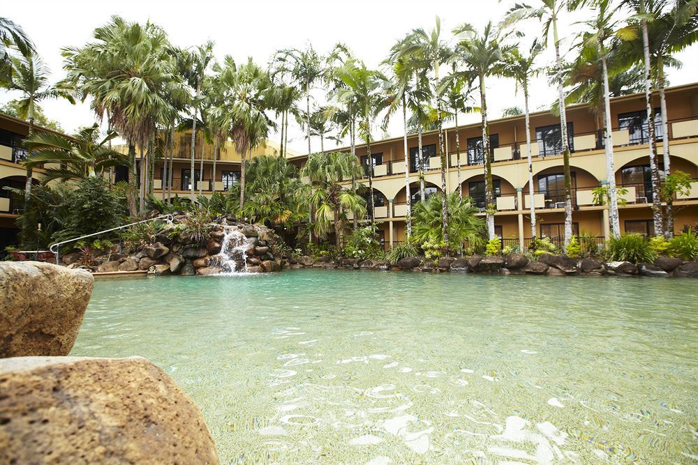 Palm Royale