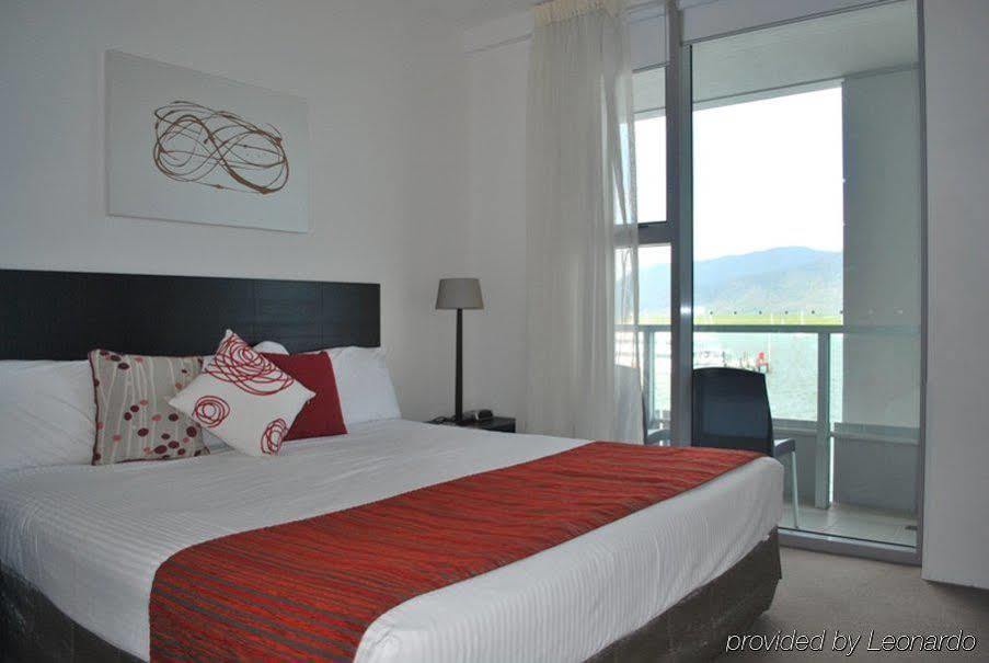 Aparthotel The Sebel Harbour Lights 4*