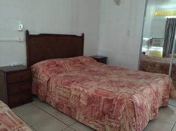 Hotel A1 The Cairns
