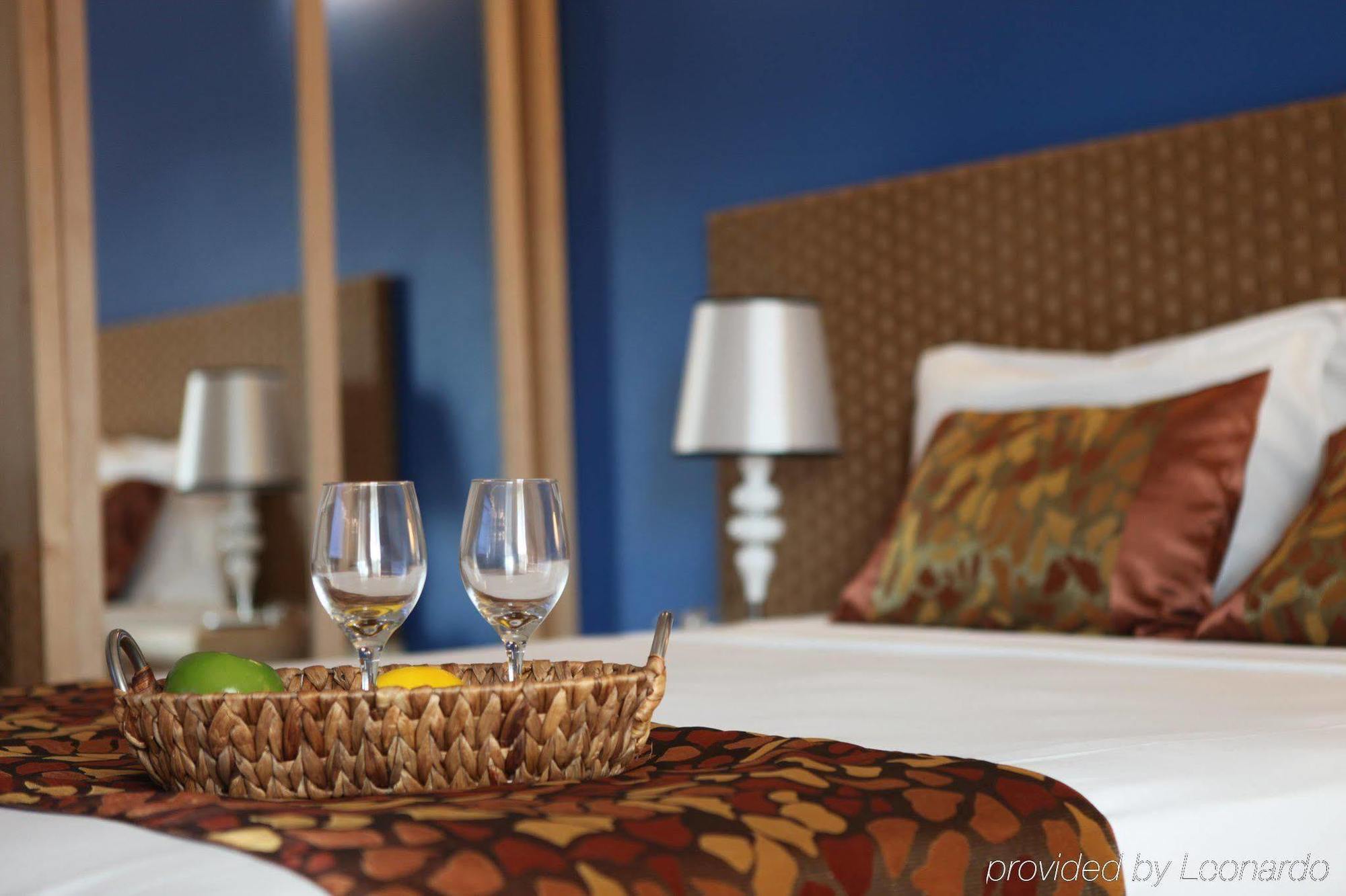 Coral Tree Hotel 3*