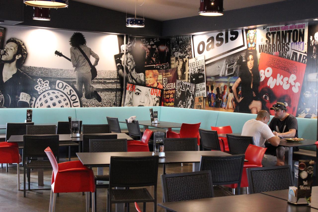 The Jack Backpackers Hostel *