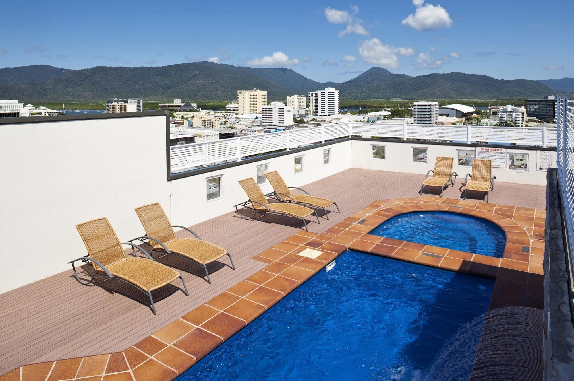 Plaza Official Aparthotel Cairns