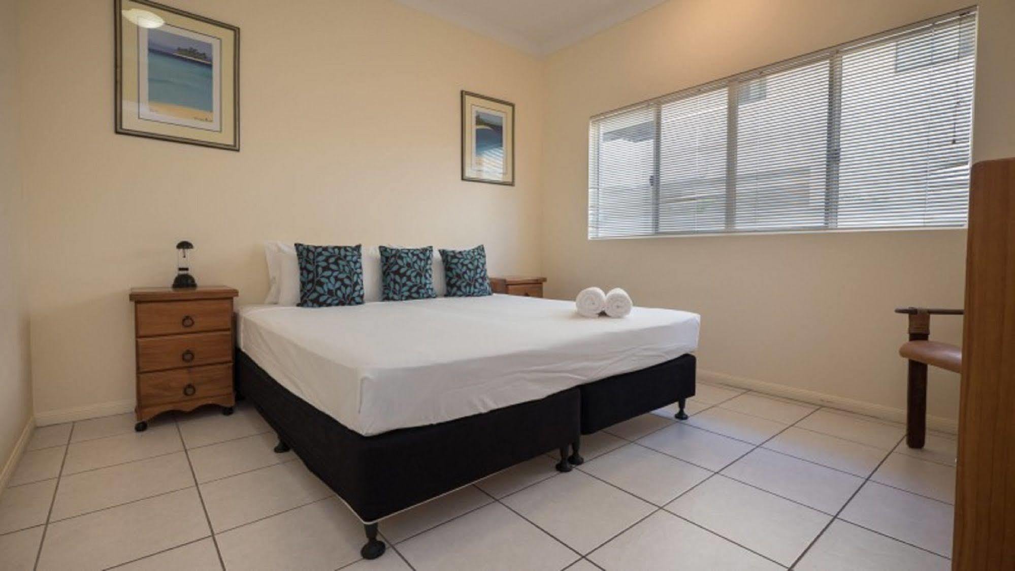 Cairns City Apartments 4*