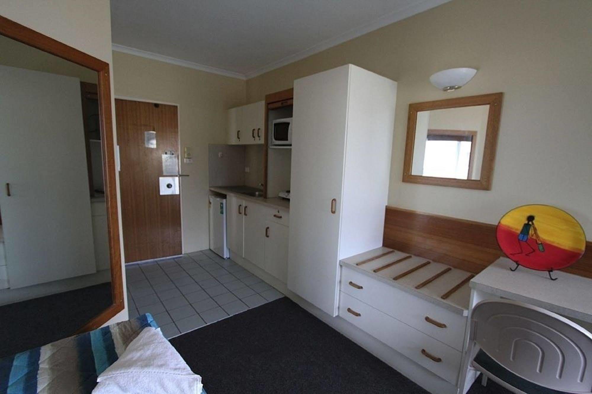 Tropical Queenslander Motel 3*