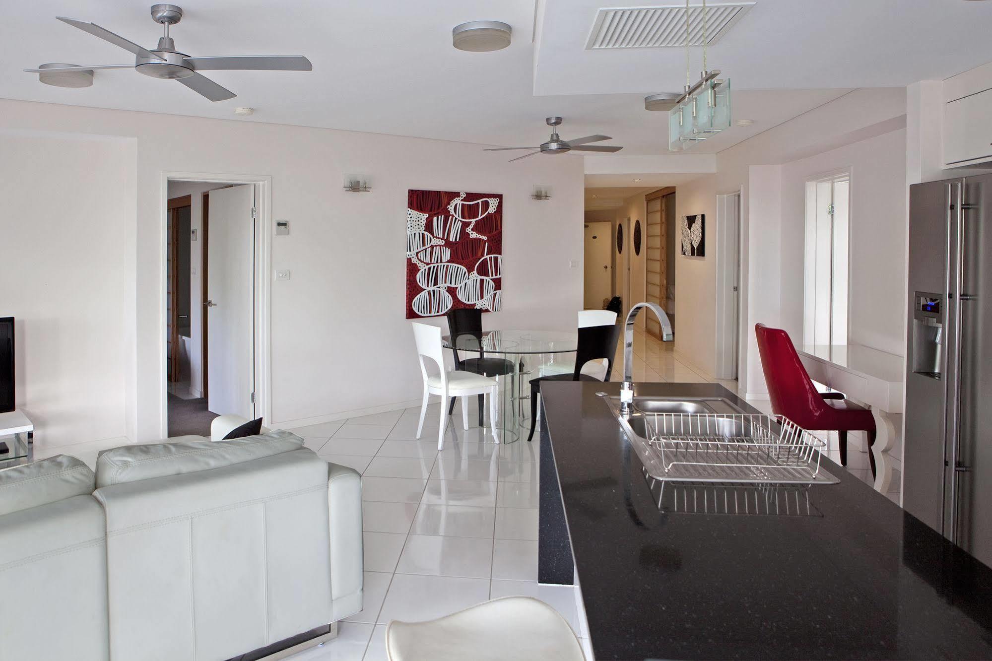 Vision 5* Cairns